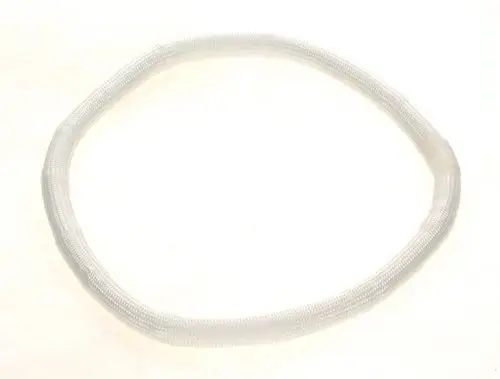 Transparente Dichtschnur mit strukturierter Oberfläche, vermutlich von Bosch, in runder Form und leicht zusammengefasst.